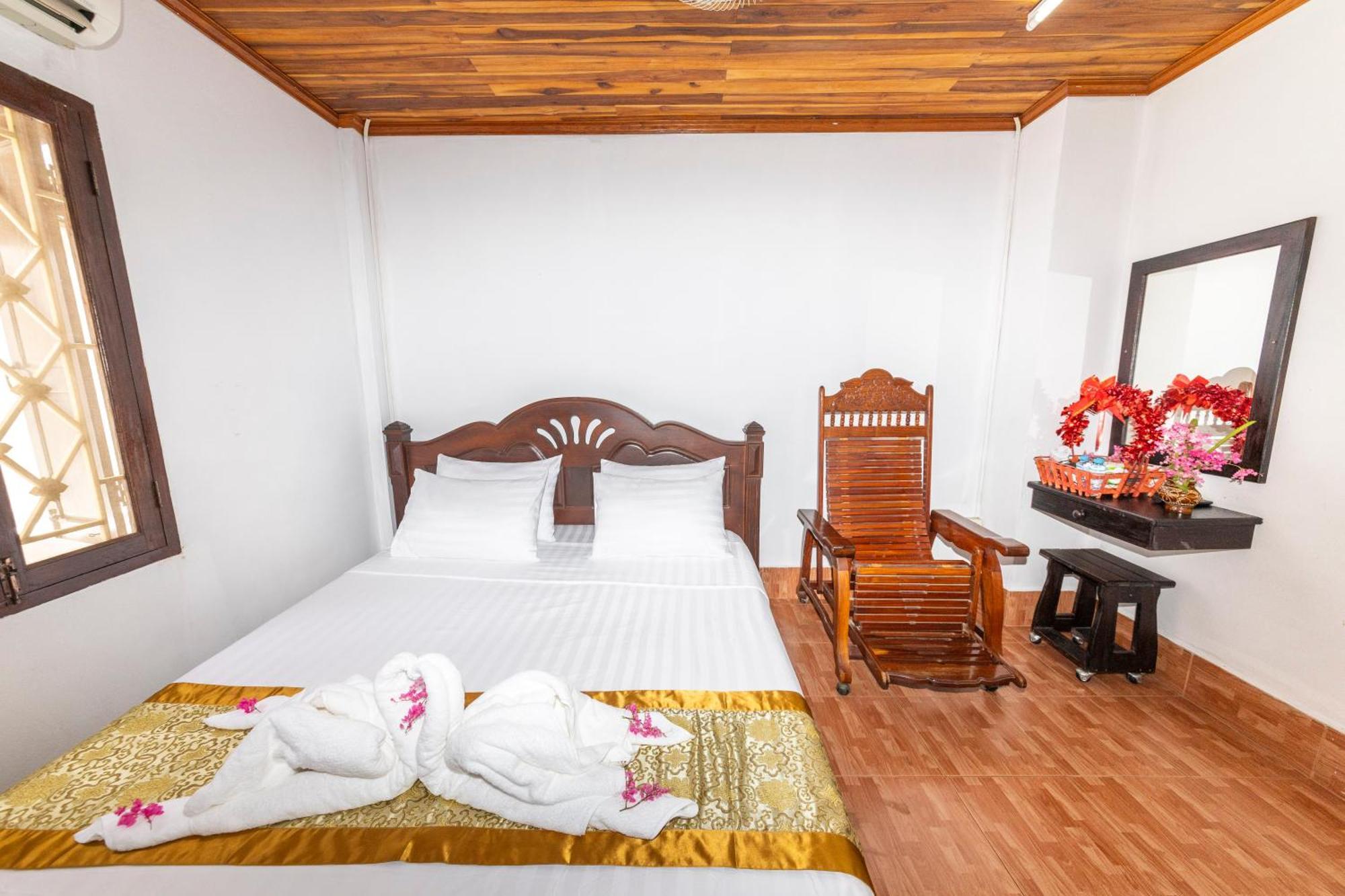 Nirasim Villa Luang Prabang Exterior foto